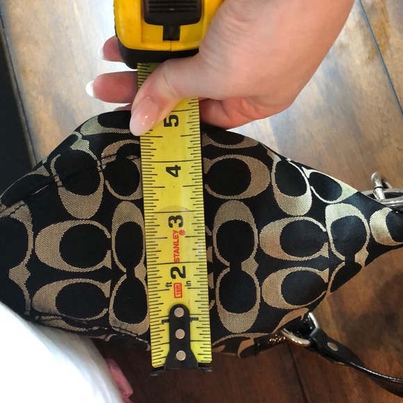 Coach Medium Hobo - Picture 8 of 8